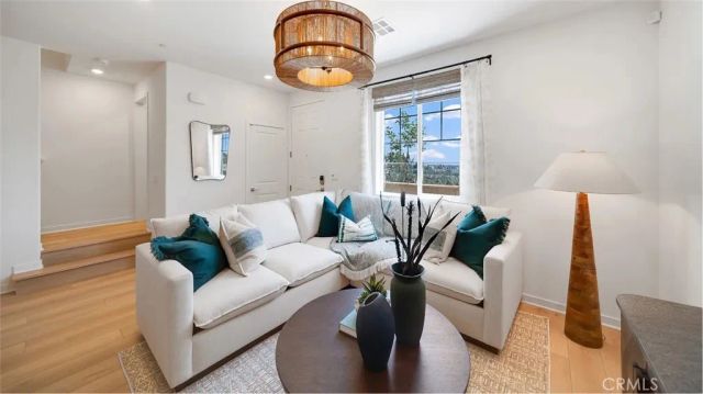 2695 Cloudview Privado, Ontario, CA 91761