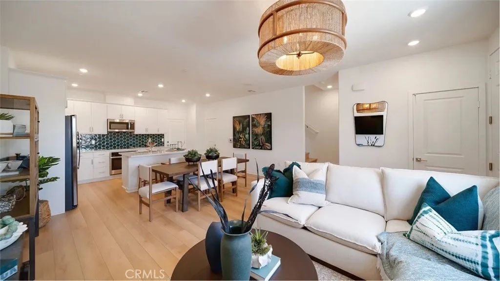 2695 Cloudview Privado, Ontario, CA 91761