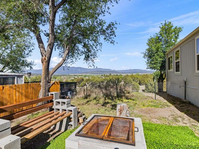 2929 Applewood Dr, Colorado City, CO 81019