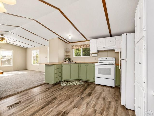 2929 Applewood Dr, Colorado City, CO 81019