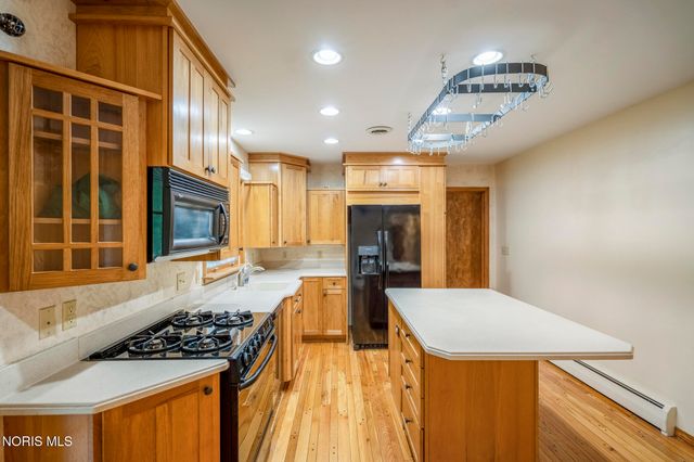 9950 Bucher Road, Whitehouse, OH 43571