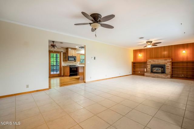 9950 Bucher Road, Whitehouse, OH 43571