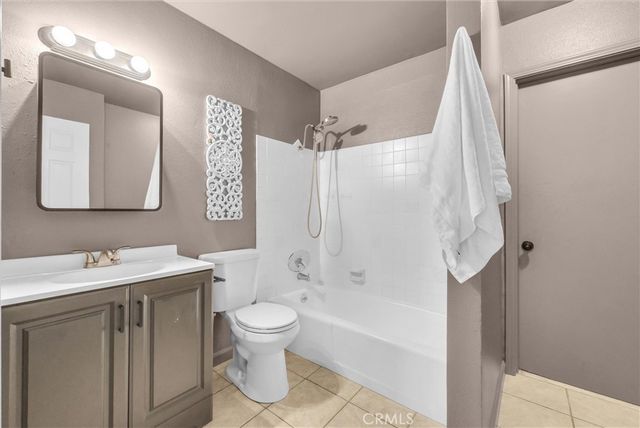112 Stanford Lane, Seal Beach, CA 90740