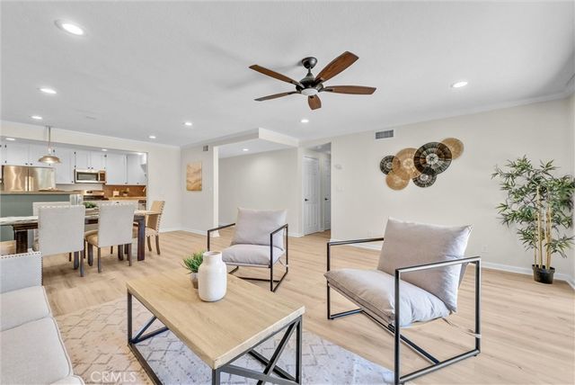 112 Stanford Lane, Seal Beach, CA 90740