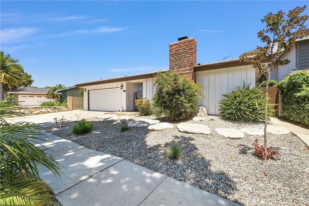 112 Stanford Lane, Seal Beach, CA 90740