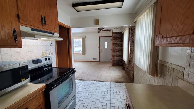 2156 Bush Avenue E, Saint Paul, MN 55119