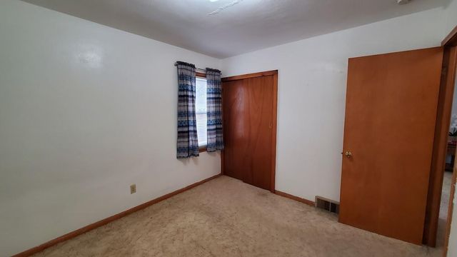 2156 Bush Avenue E, Saint Paul, MN 55119