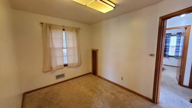 2156 Bush Avenue E, Saint Paul, MN 55119