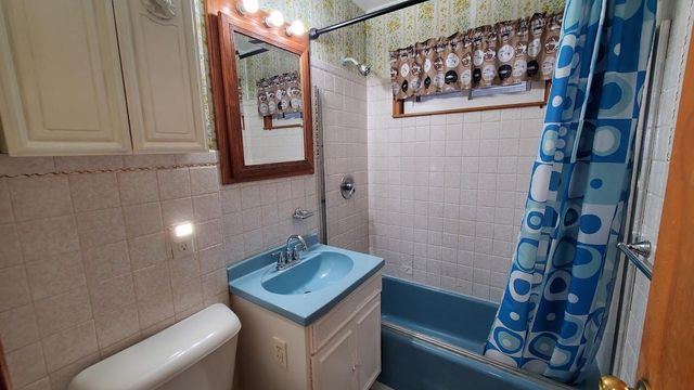 2156 Bush Avenue E, Saint Paul, MN 55119