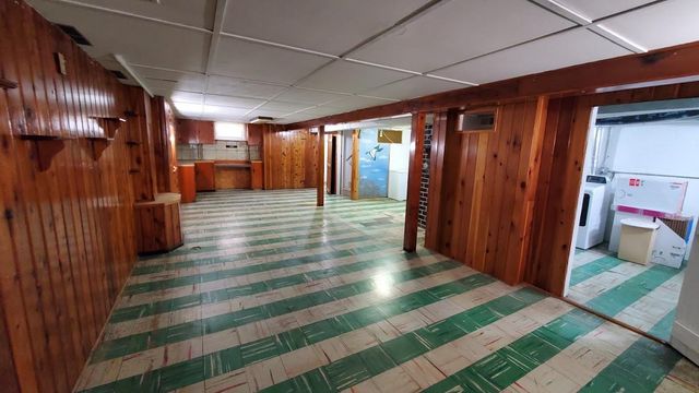 2156 Bush Avenue E, Saint Paul, MN 55119