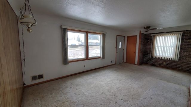 2156 Bush Avenue E, Saint Paul, MN 55119