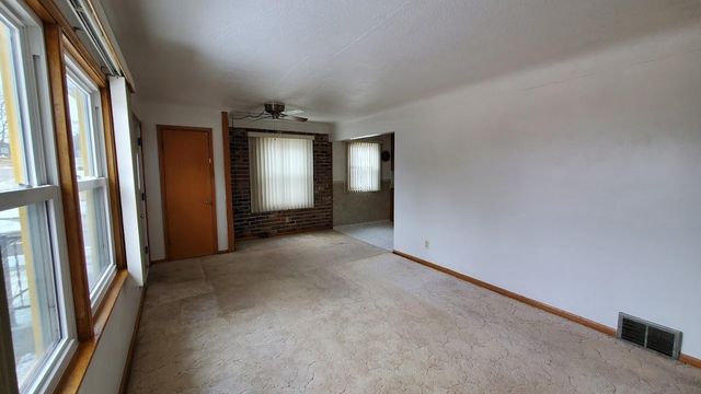 2156 Bush Avenue E, Saint Paul, MN 55119