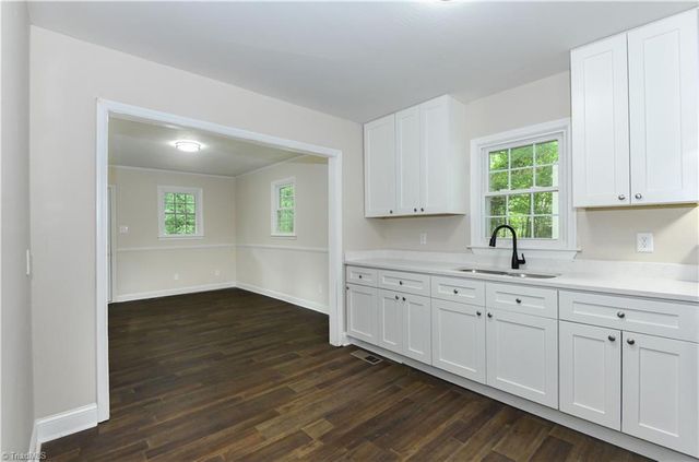 935 Highland Avenue, Greensboro, NC 27403