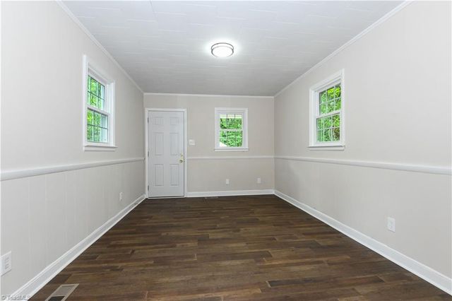 935 Highland Avenue, Greensboro, NC 27403