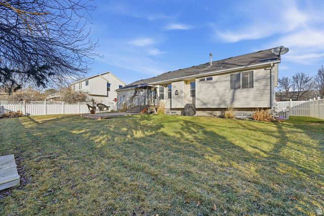 1573 W ERICKSON PARK DR, West Jordan, UT 84084