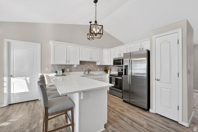 1573 W ERICKSON PARK DR, West Jordan, UT 84084