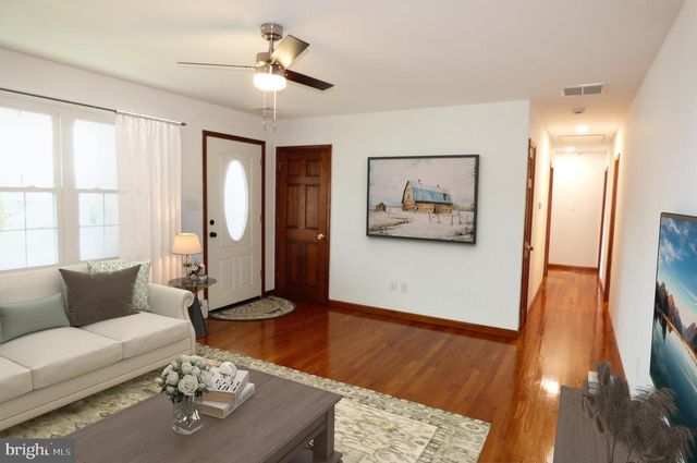 151 WASHINGTON ST, Red Hill, PA 18076