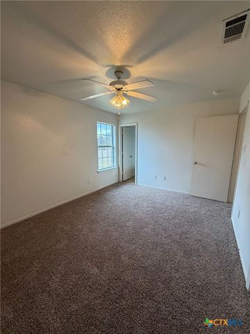 503 Manhattan Drive B, Nolanville, TX 76559