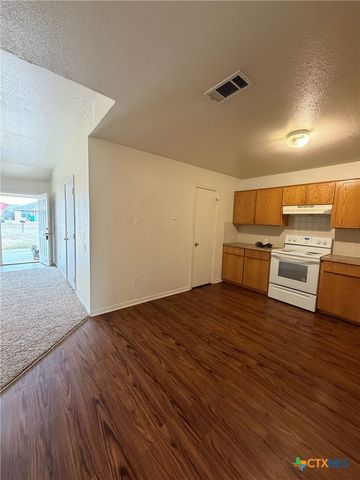 503 Manhattan Drive B, Nolanville, TX 76559