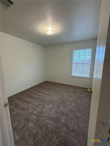 503 Manhattan Drive B, Nolanville, TX 76559