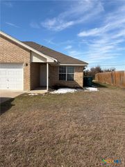 503 Manhattan Drive B, Nolanville, TX 76559