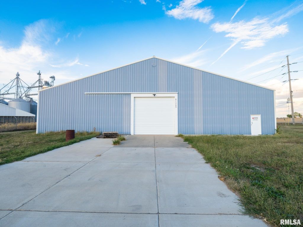 12456 GARMAN Road, Pekin, IL 61554