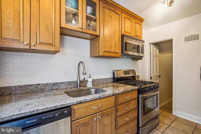 705 AVON PL, Alexandria, VA 22314