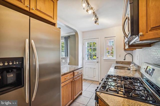 705 AVON PL, Alexandria, VA 22314