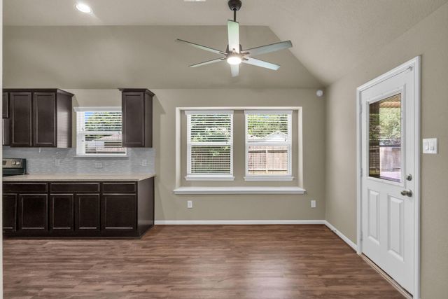 604 Foxmeadow Lane, Cleveland, TX 77327