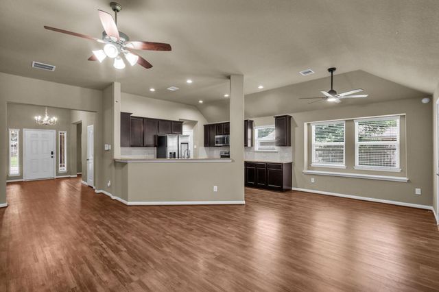 604 Foxmeadow Lane, Cleveland, TX 77327