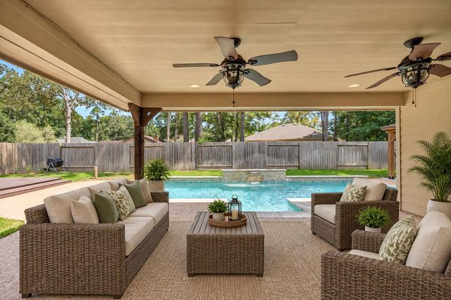 604 Foxmeadow Lane, Cleveland, TX 77327