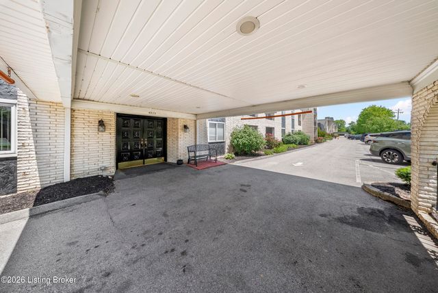 4825 Sherburn Ln 307-B, Louisville, KY 40207