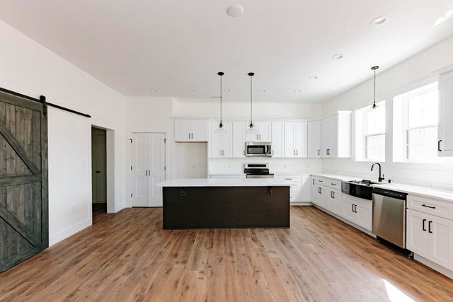 135 Reserves Drive, Bronston, KY 42518