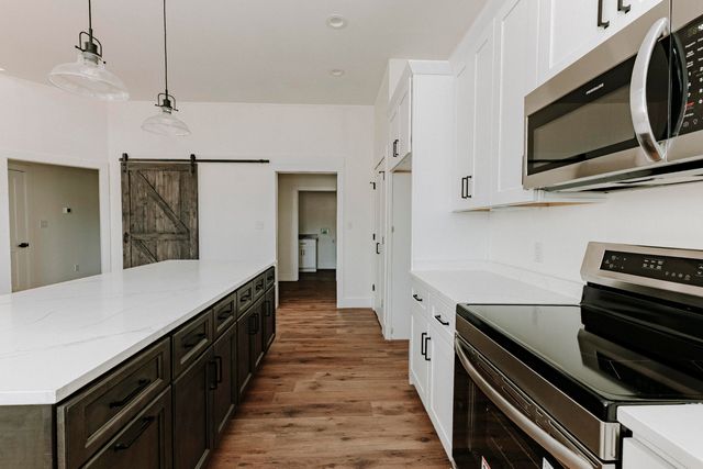 135 Reserves Drive, Bronston, KY 42518