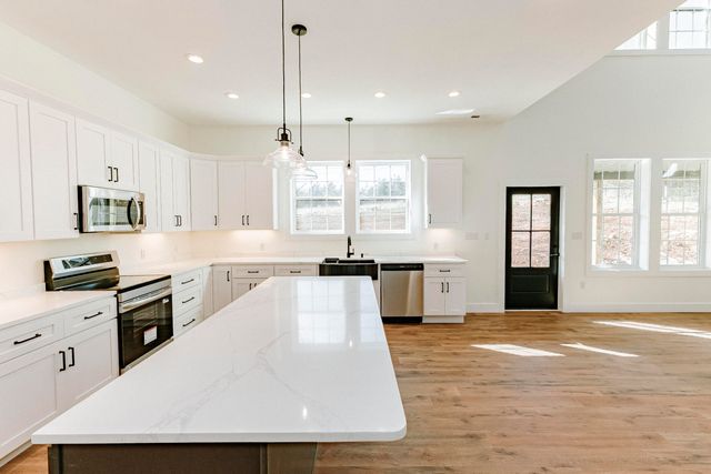 135 Reserves Drive, Bronston, KY 42518