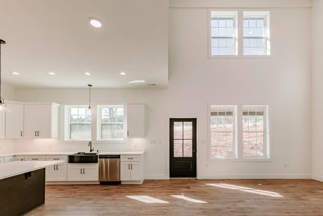 135 Reserves Drive, Bronston, KY 42518