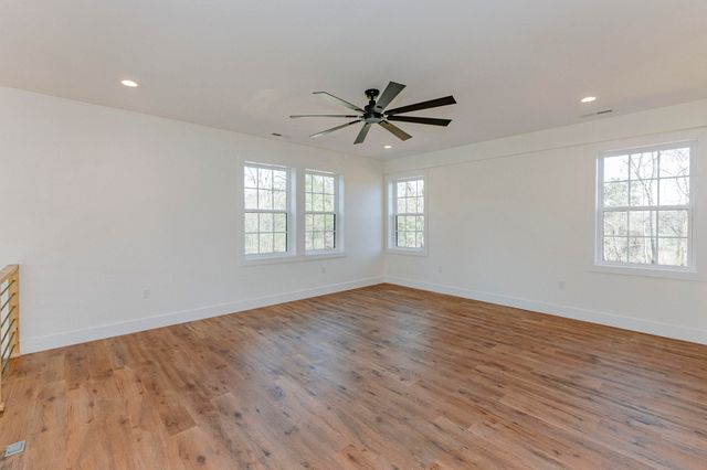 135 Reserves Drive, Bronston, KY 42518