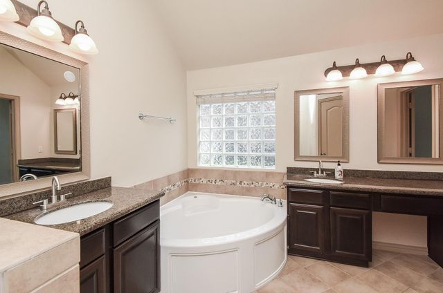 2214 Ascot Lane, Sugar Land, TX 77479