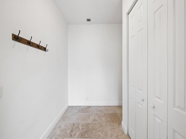 1226 NE 14th Avenue, Fort Lauderdale, FL 33304