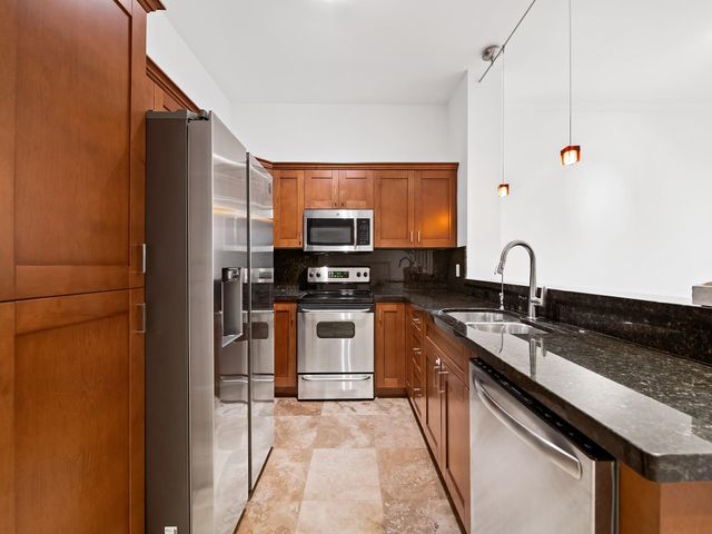 1226 NE 14th Avenue, Fort Lauderdale, FL 33304