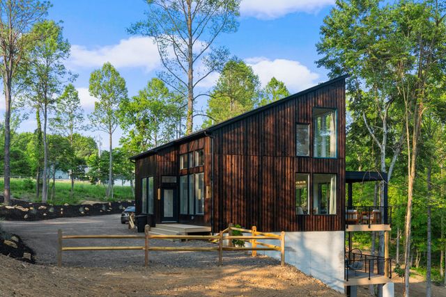 25345 Buena Vista Road, Rockbridge, OH 43149