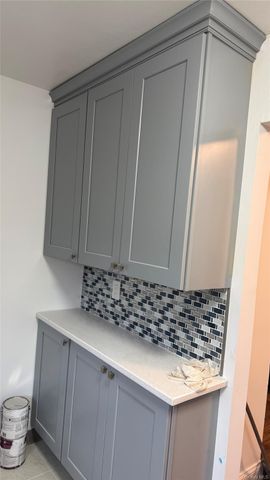 1003 Rottkamp Street 1, Valley Stream, NY 11580