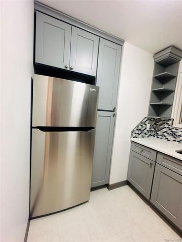 1003 Rottkamp Street 1, Valley Stream, NY 11580