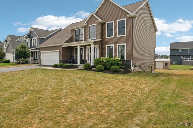 5390 Briannas Nook, Clarence, NY 14031