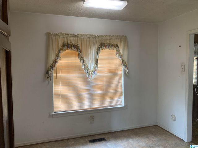 2416 COVE CIRCLE NE, Center Point, AL 35215