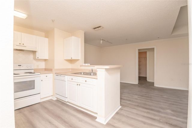 18001 RICHMOND PLACE DRIVE 834, Tampa, FL 33647