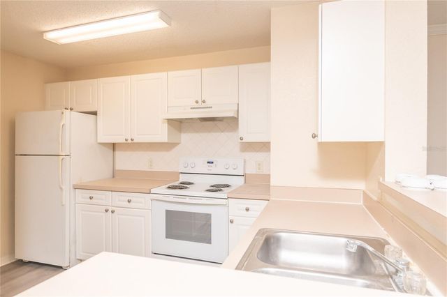 18001 RICHMOND PLACE DRIVE 834, Tampa, FL 33647