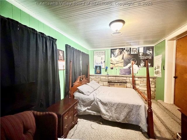 870 Vine Street, St Albans, WV 25177