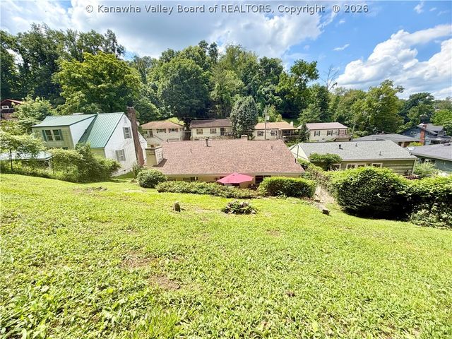 870 Vine Street, St Albans, WV 25177