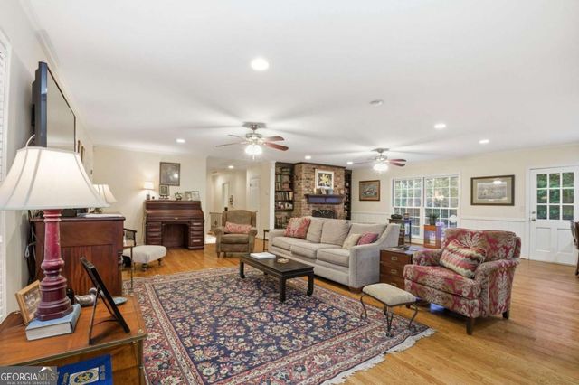 513 E 11th Street SE, Rome, GA 30161